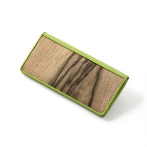 Long wallet / Black persimmon / light green / 19 × 9 × thickness 2.5 cm